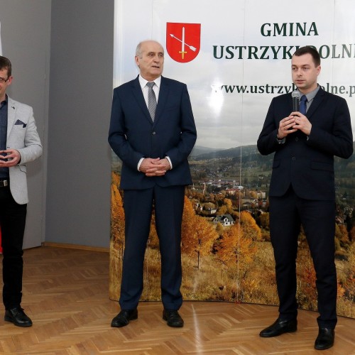 Wręczenie nagród i stypendiów uzdolnionej młodzieży